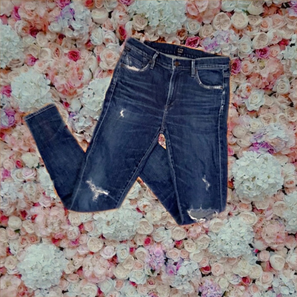 Citizens of humanity distressed skinny jeans 💙